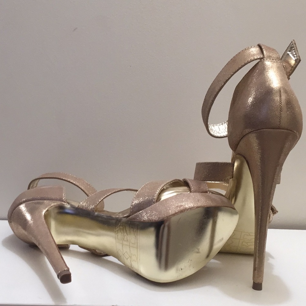 BEBE - Picture 3 of 3